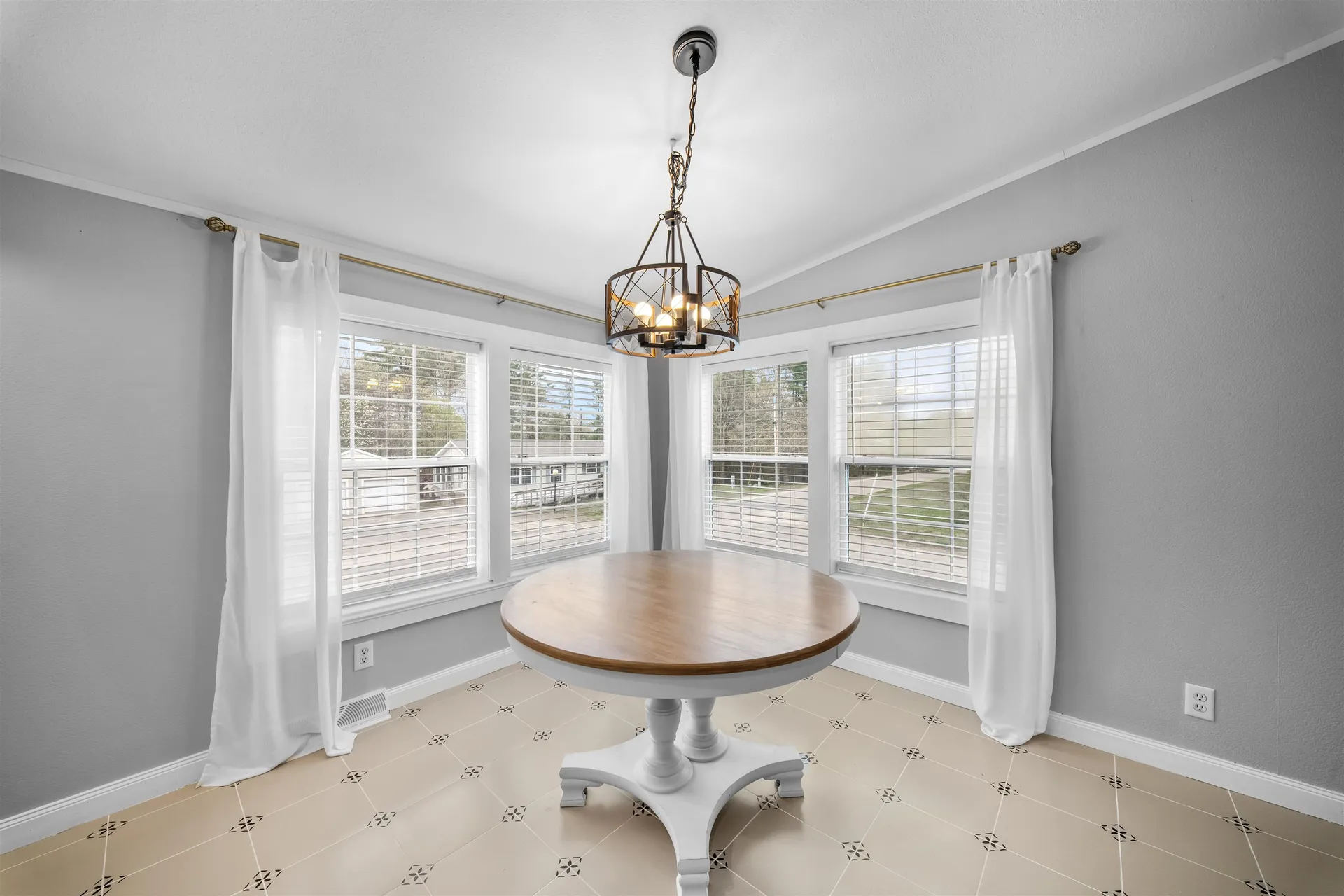 54 Spruce Drive Farmington NH 03835