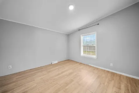 54 Spruce Drive Farmington NH 03835