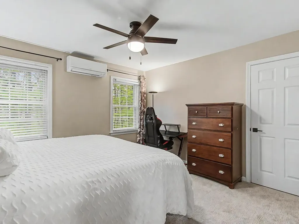 42 Cardinal Way Shelburne VT 05482