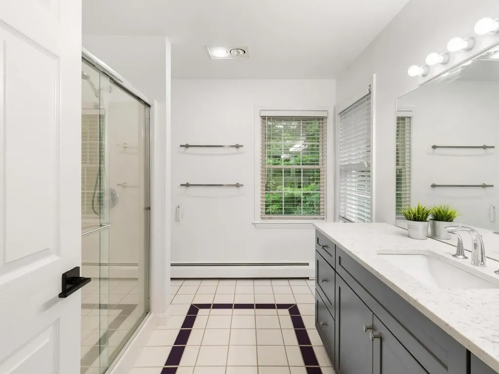 42 Cardinal Way Shelburne VT 05482