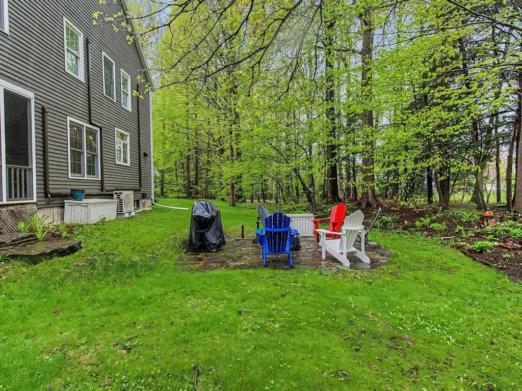 42 Cardinal Way Shelburne VT 05482