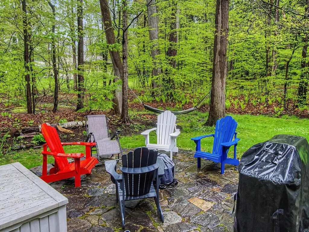42 Cardinal Way Shelburne VT 05482
