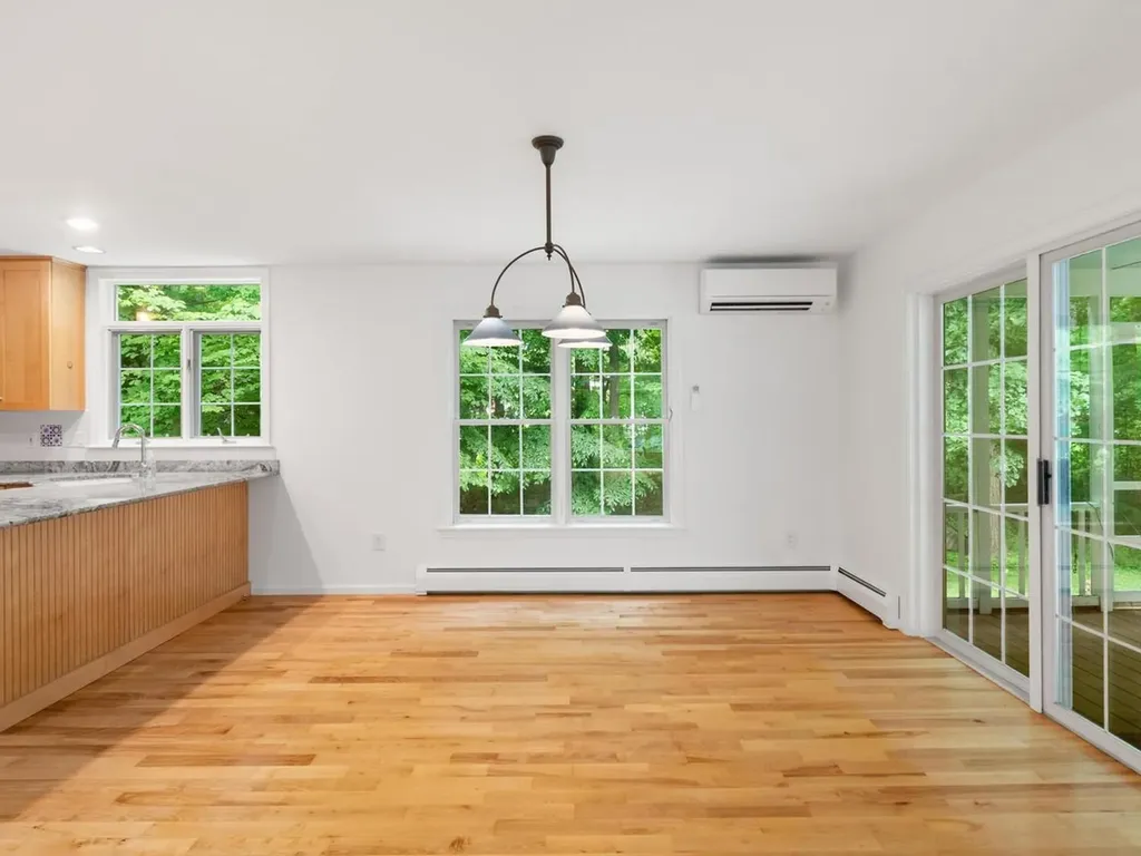 42 Cardinal Way Shelburne VT 05482