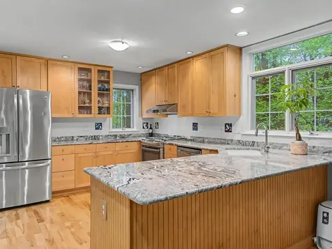 42 Cardinal Way Shelburne VT 05482