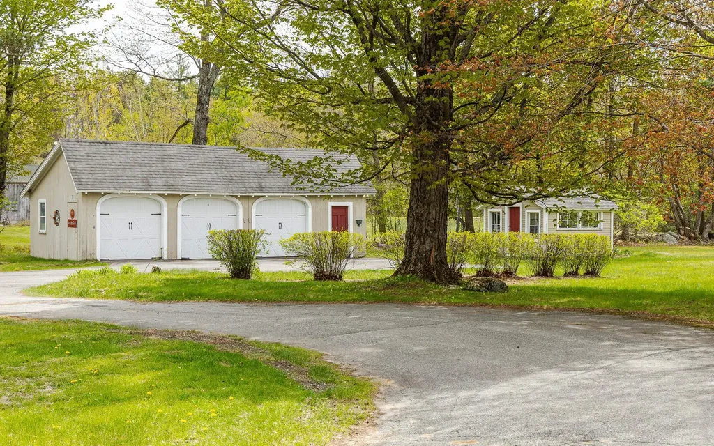 93 Rhododendron Road Fitzwilliam NH 03447