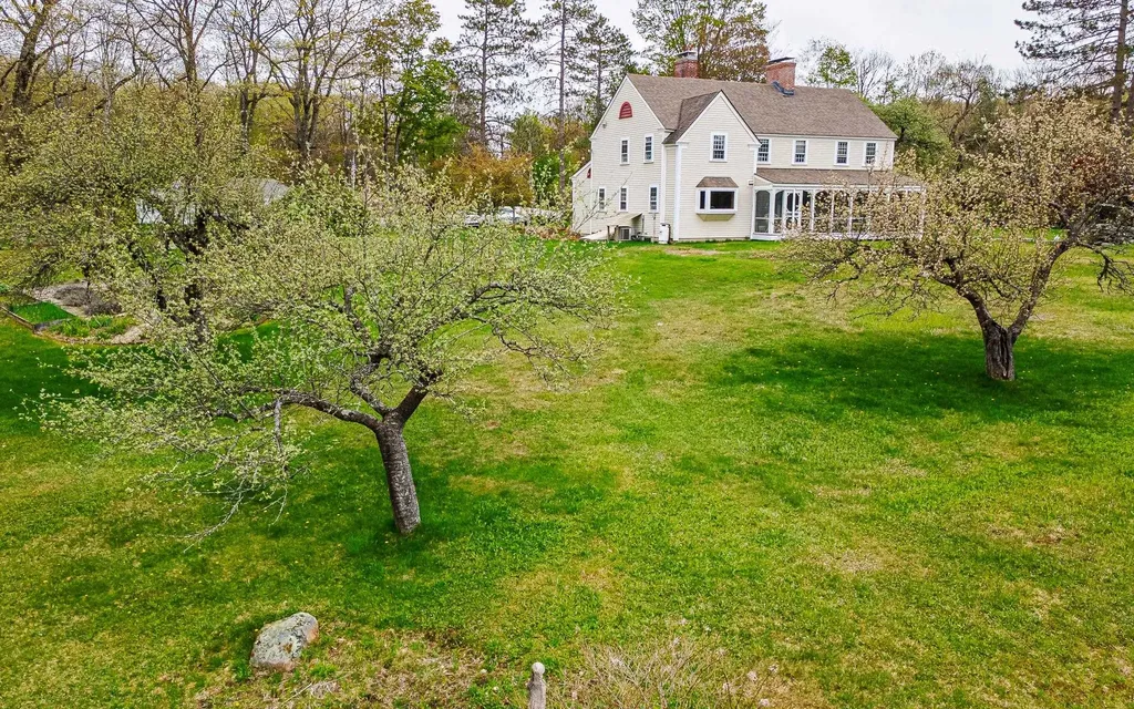 93 Rhododendron Road Fitzwilliam NH 03447