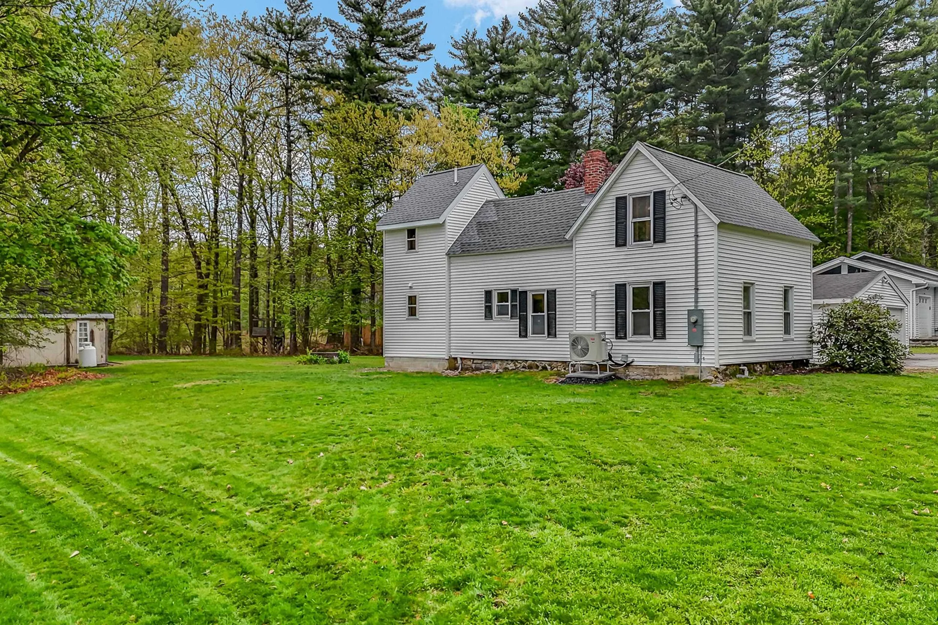 1299 Lake Shore Road Manchester NH 03109