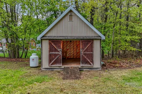 1299 Lake Shore Road Manchester NH 03109