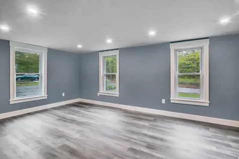 1299 Lake Shore Road Manchester NH 03109