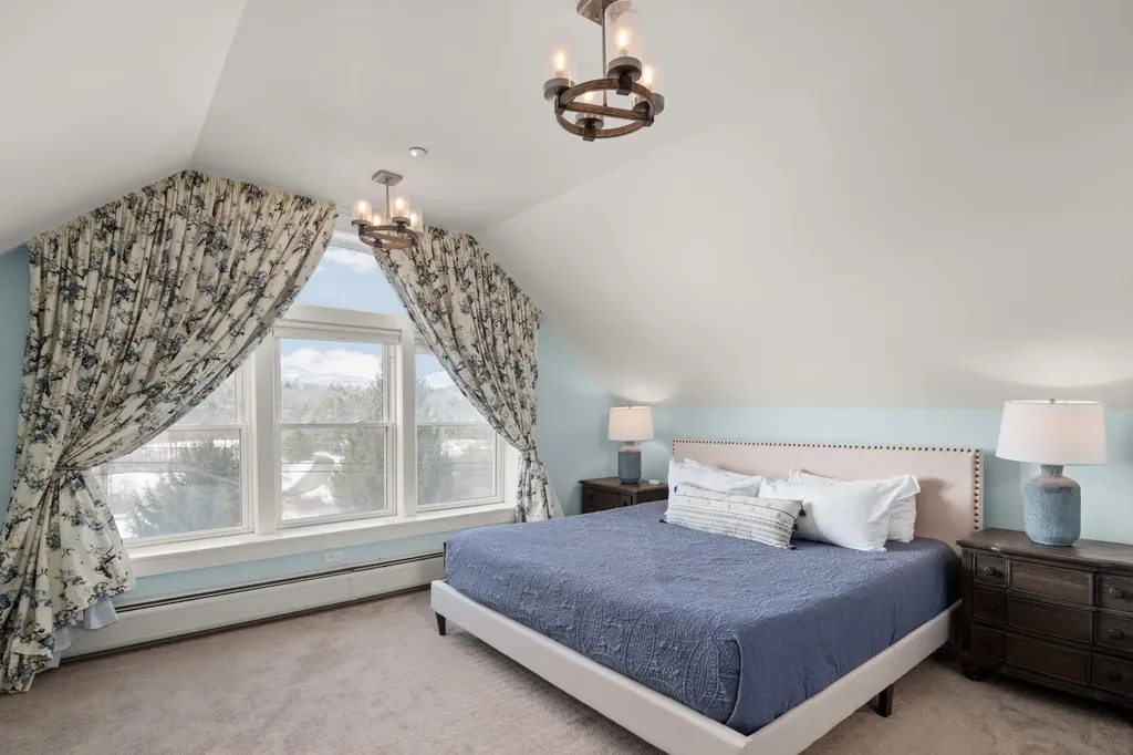 4706 Waterbury Stowe Road Waterbury VT 05671