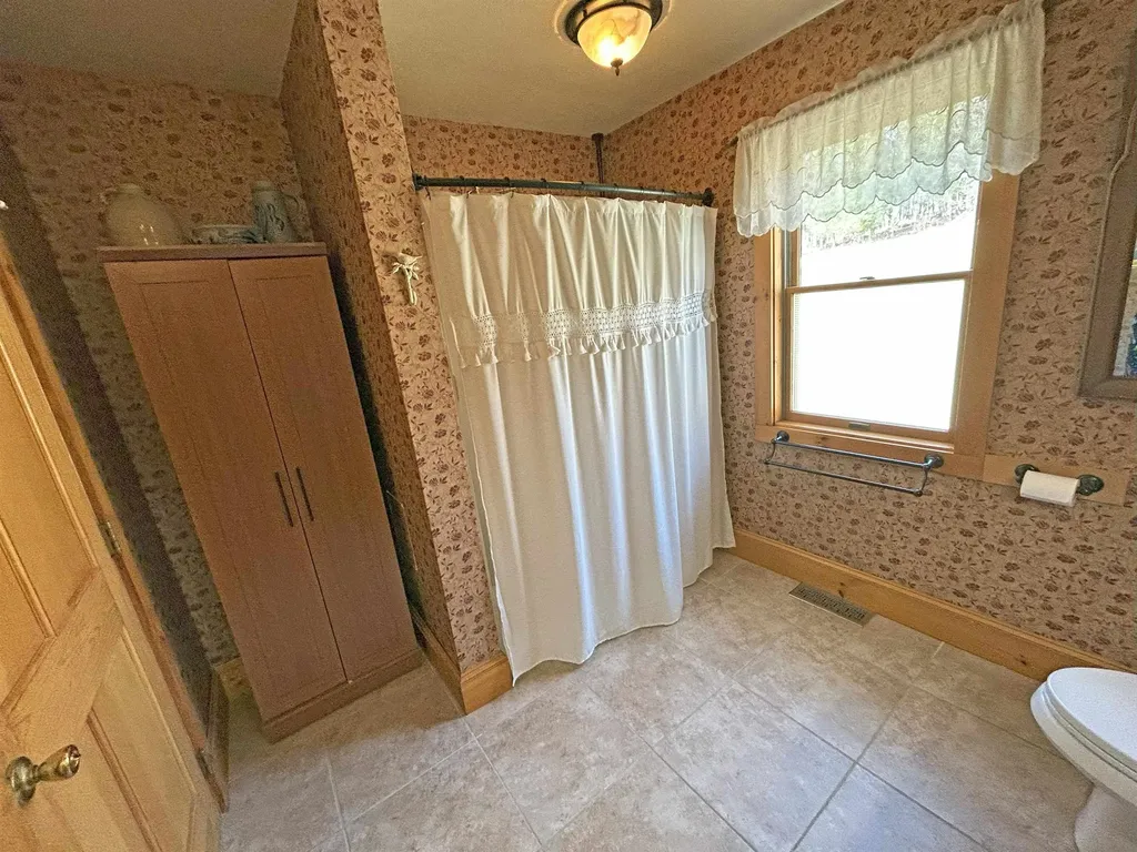 6095 Lake Road Newport Town VT 05855