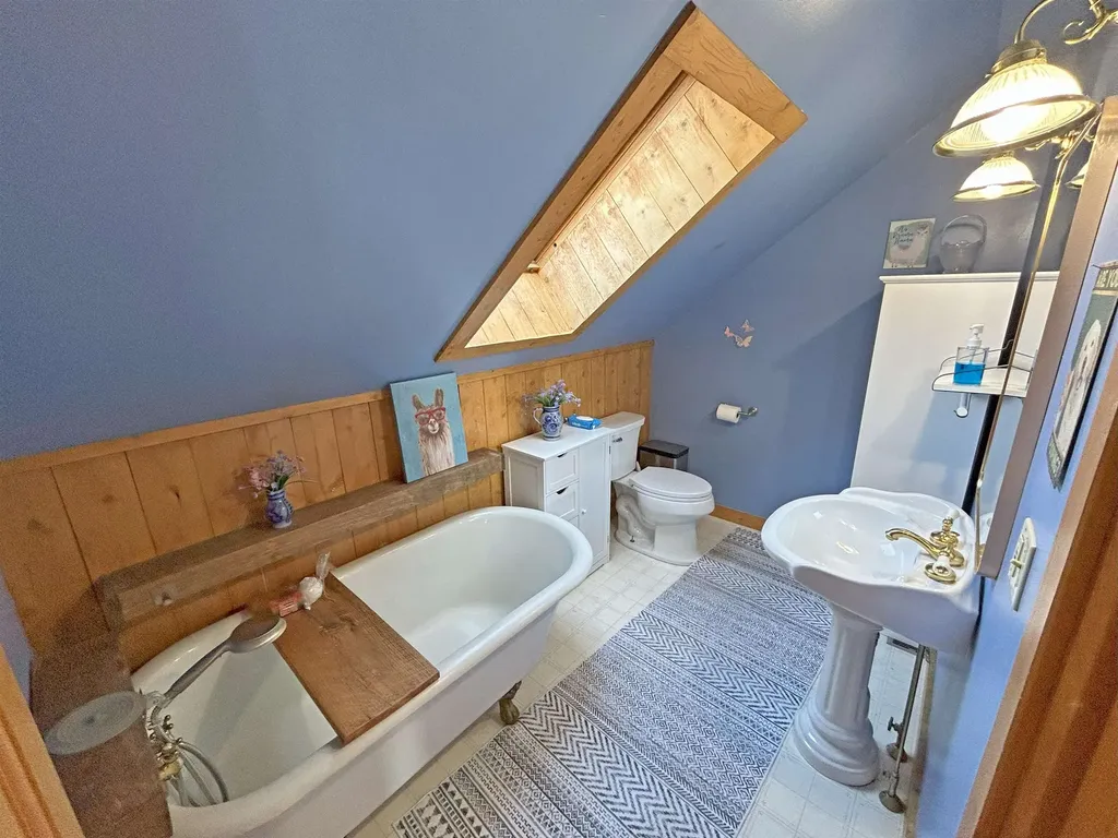 6095 Lake Road Newport Town VT 05855