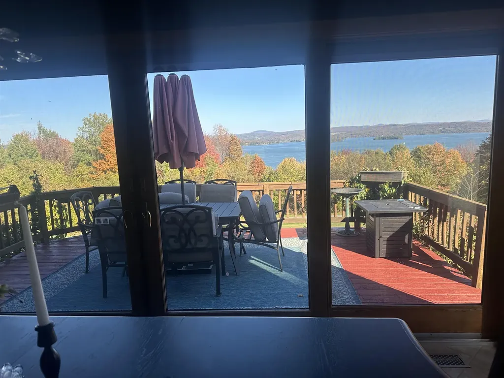 6095 Lake Road Newport Town VT 05855