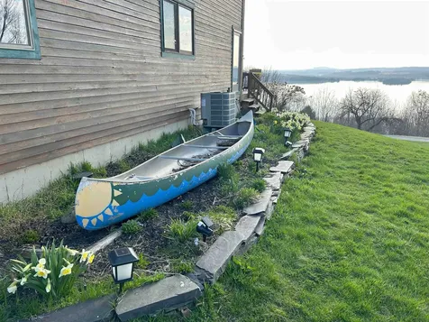 6095 Lake Road Newport Town VT 05855