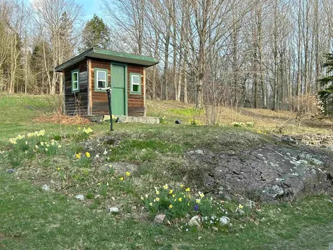 6095 Lake Road Newport Town VT 05855