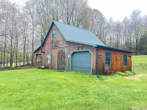 6095 Lake Road Newport Town VT 05855