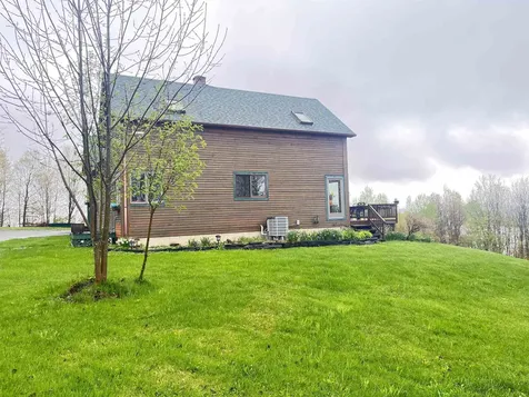 6095 Lake Road Newport Town VT 05855