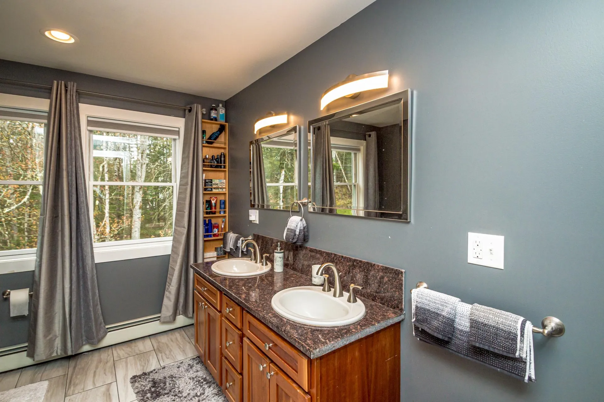 93 Elm Street Lancaster NH 03584