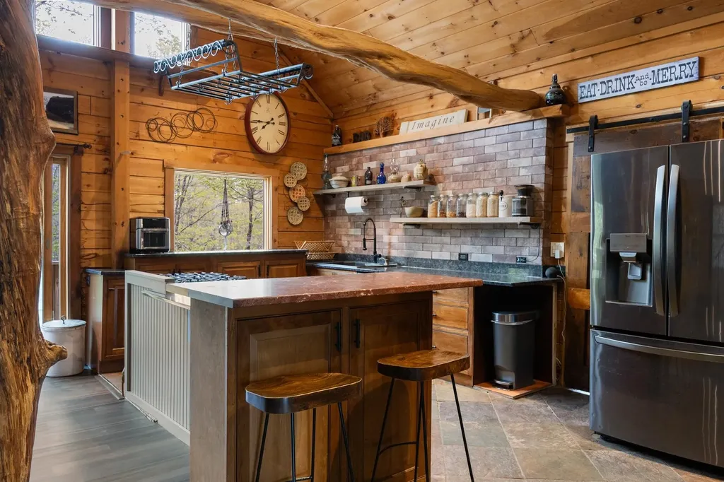 1899 Rousseau Road Royalton VT 05068