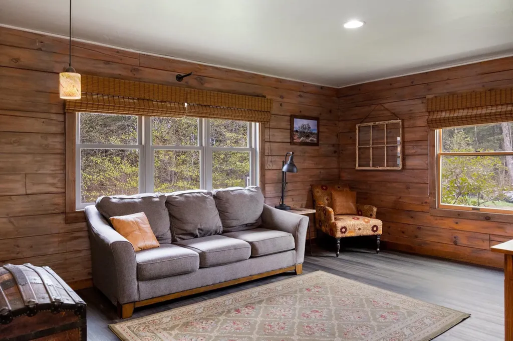 1899 Rousseau Road Royalton VT 05068