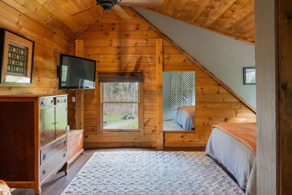 1899 Rousseau Road Royalton VT 05068