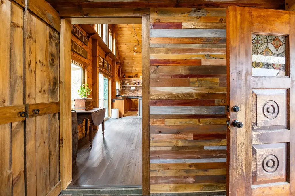 1899 Rousseau Road Royalton VT 05068