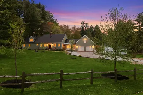 42 Nason Road Hampton Falls NH 03844