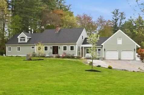 42 Nason Road Hampton Falls NH 03844