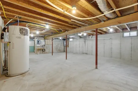 42 Nason Road Hampton Falls NH 03844