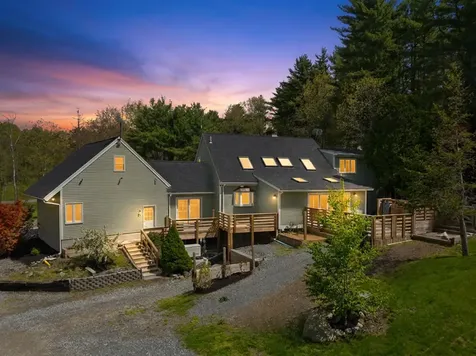 42 Nason Road Hampton Falls NH 03844