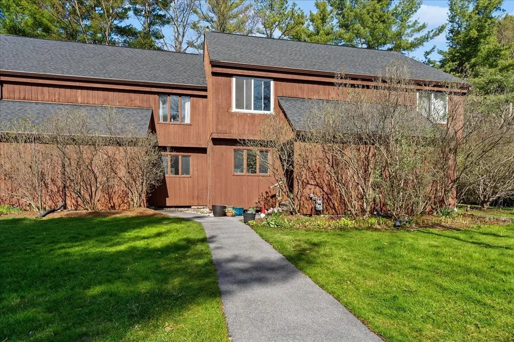 20 Greenfield Road Essex Junction VT 05452