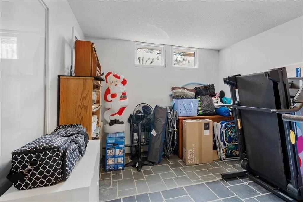 20 Greenfield Road Essex Junction VT 05452