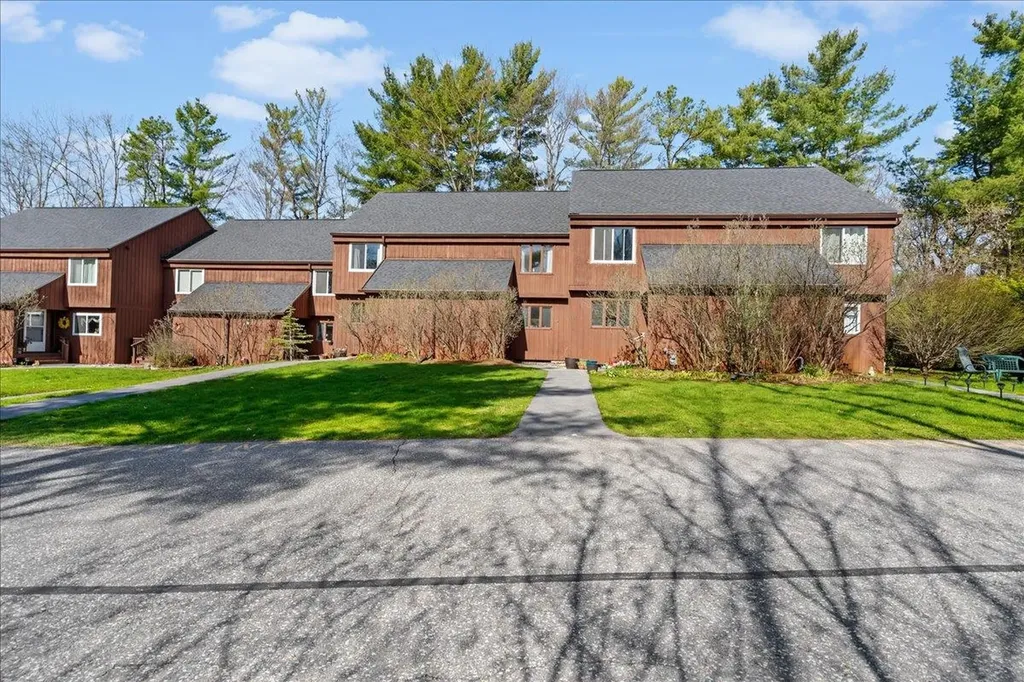 20 Greenfield Road Essex Junction VT 05452