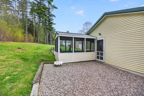 94 Bonnyman Road Effingham NH 03882