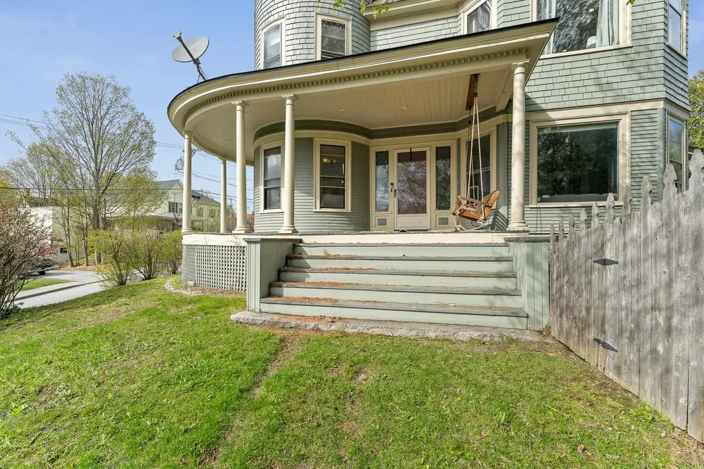 102 Orange Street Barre City VT 05641