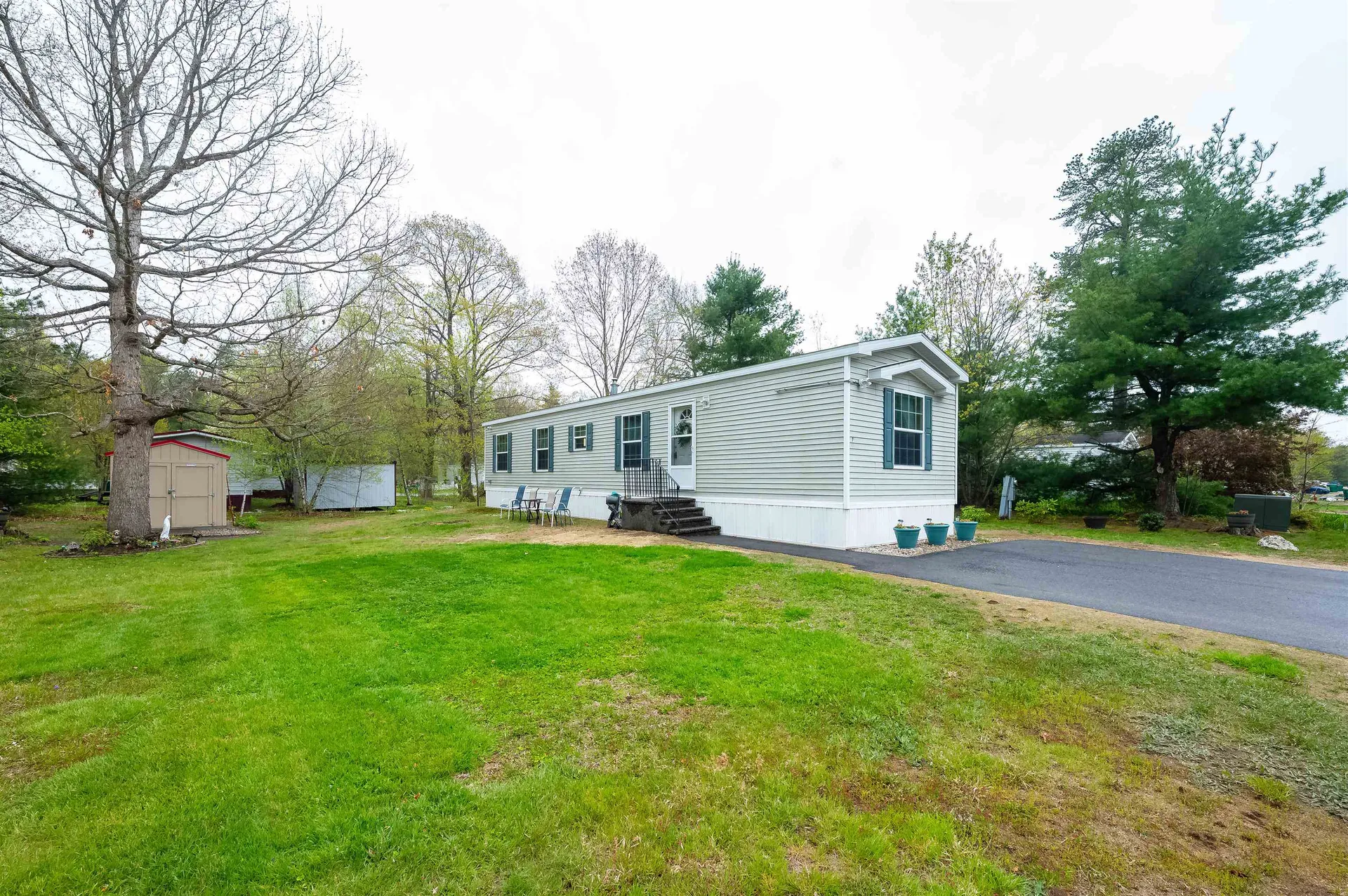 7 D'amours Avenue Rochester NH 03839