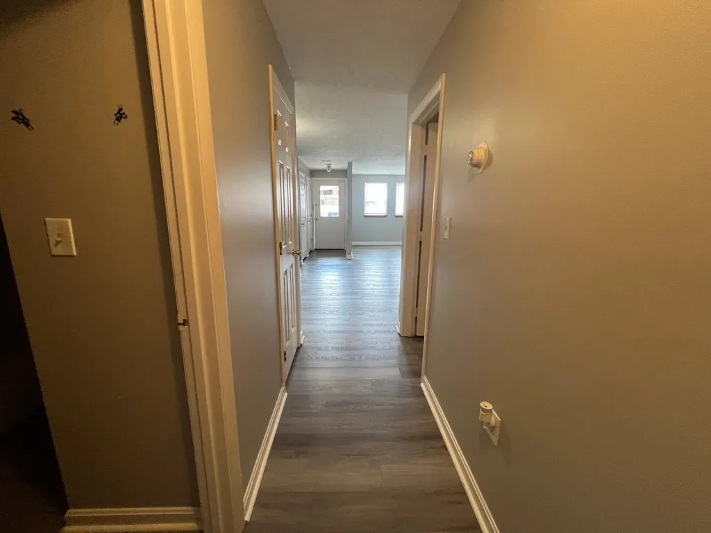 24 Ledge Street Nashua NH 03060