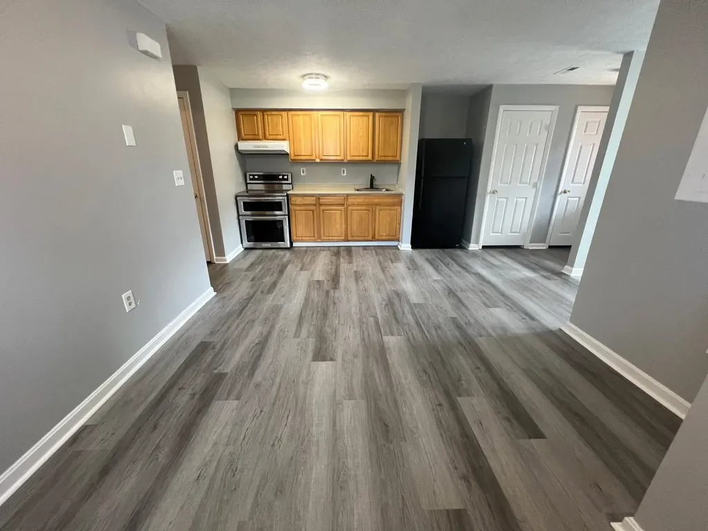 24 Ledge Street Nashua NH 03060