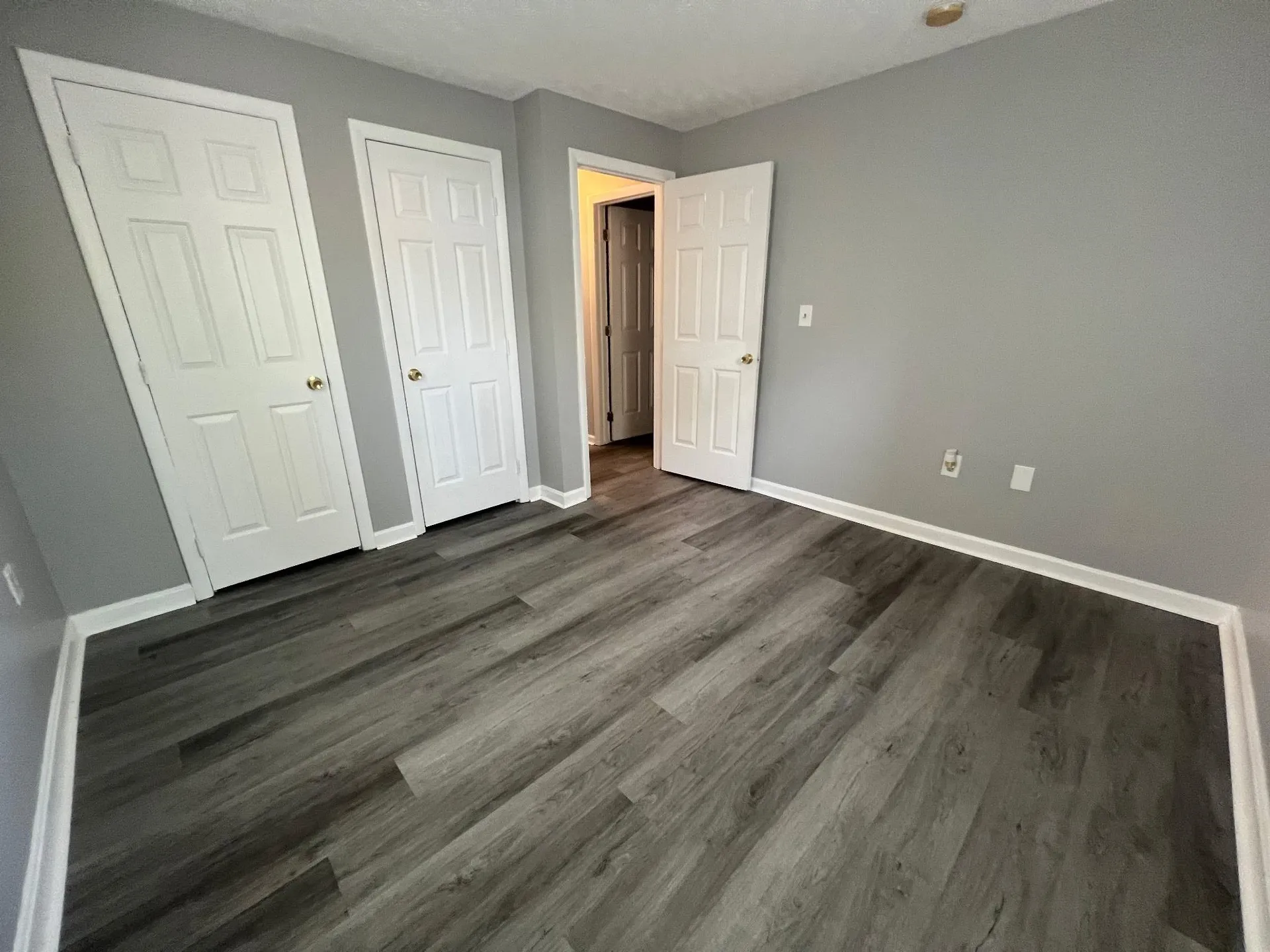 24 Ledge Street Nashua NH 03060