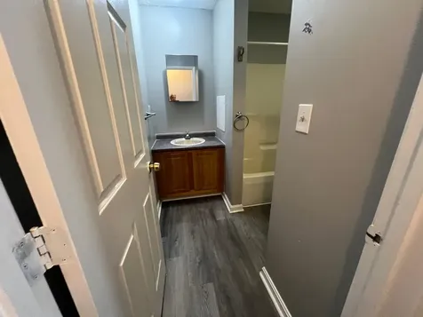 24 Ledge Street Nashua NH 03060