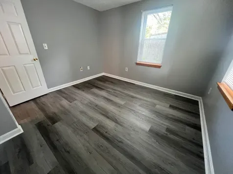 24 Ledge Street Nashua NH 03060
