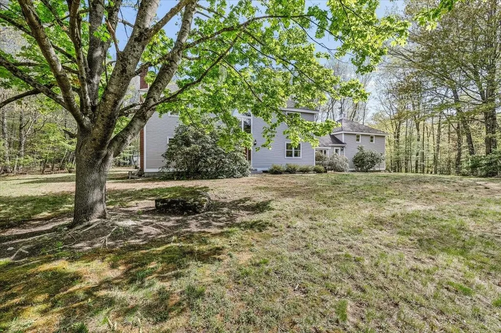 44 Brick Mill Road Bedford NH 03110