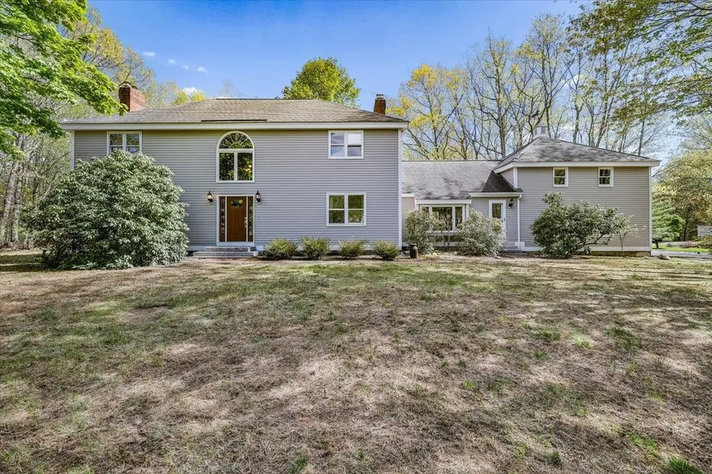 44 Brick Mill Road Bedford NH 03110