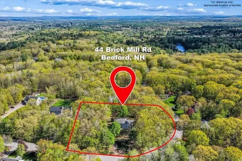 44 Brick Mill Road Bedford NH 03110