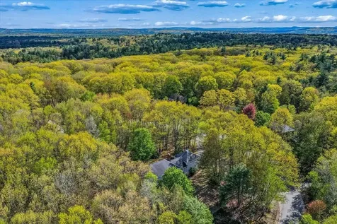 44 Brick Mill Road Bedford NH 03110