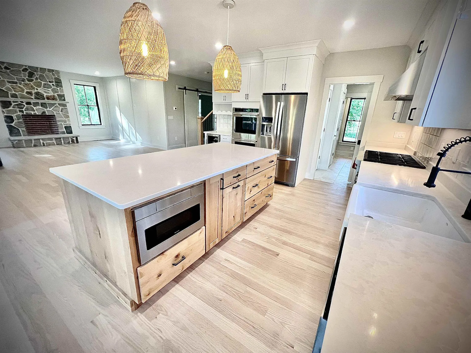 22 Hilliard Road Kensington NH 03833-5516