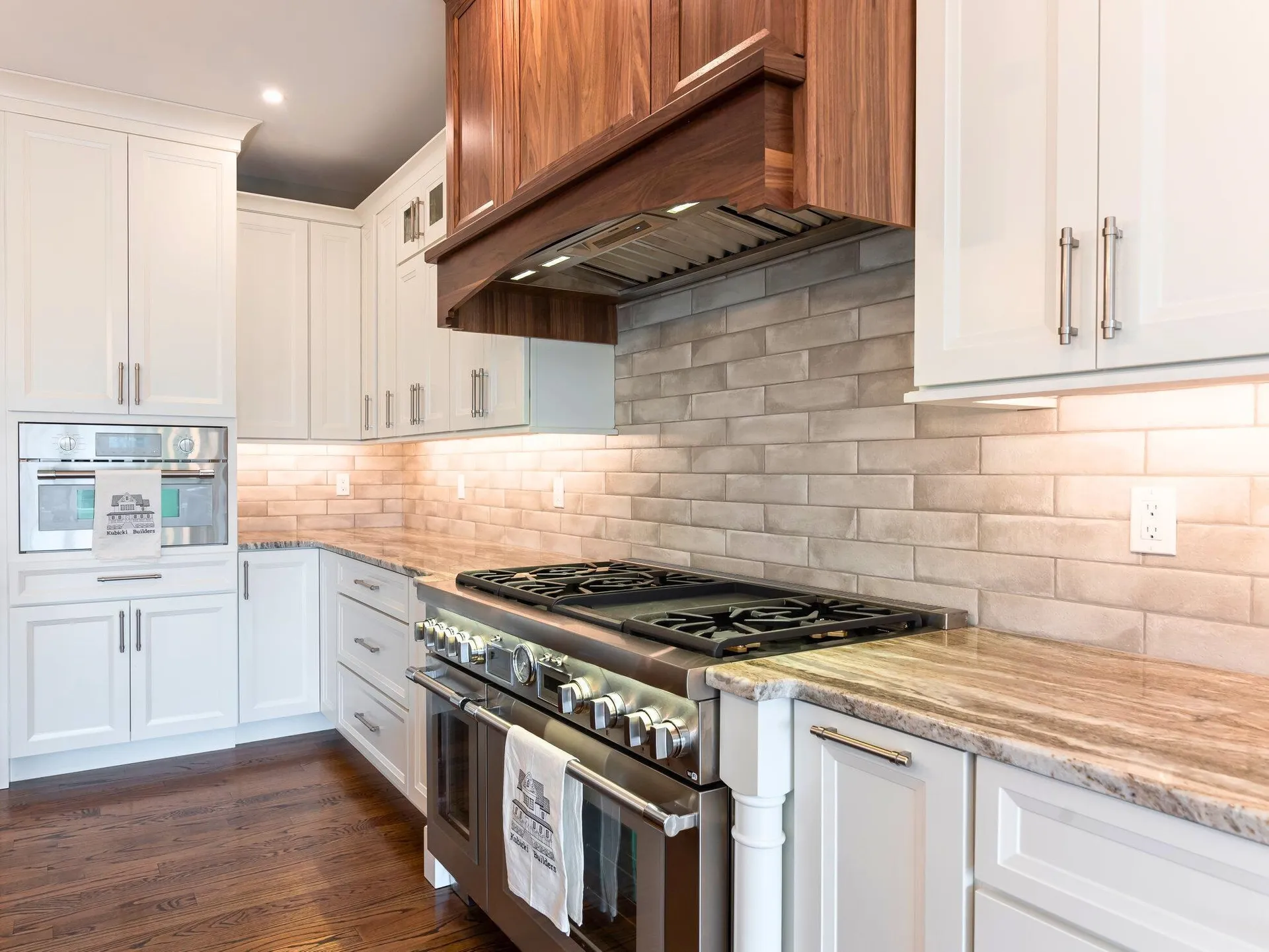 22 Hilliard Road Kensington NH 03833-5516