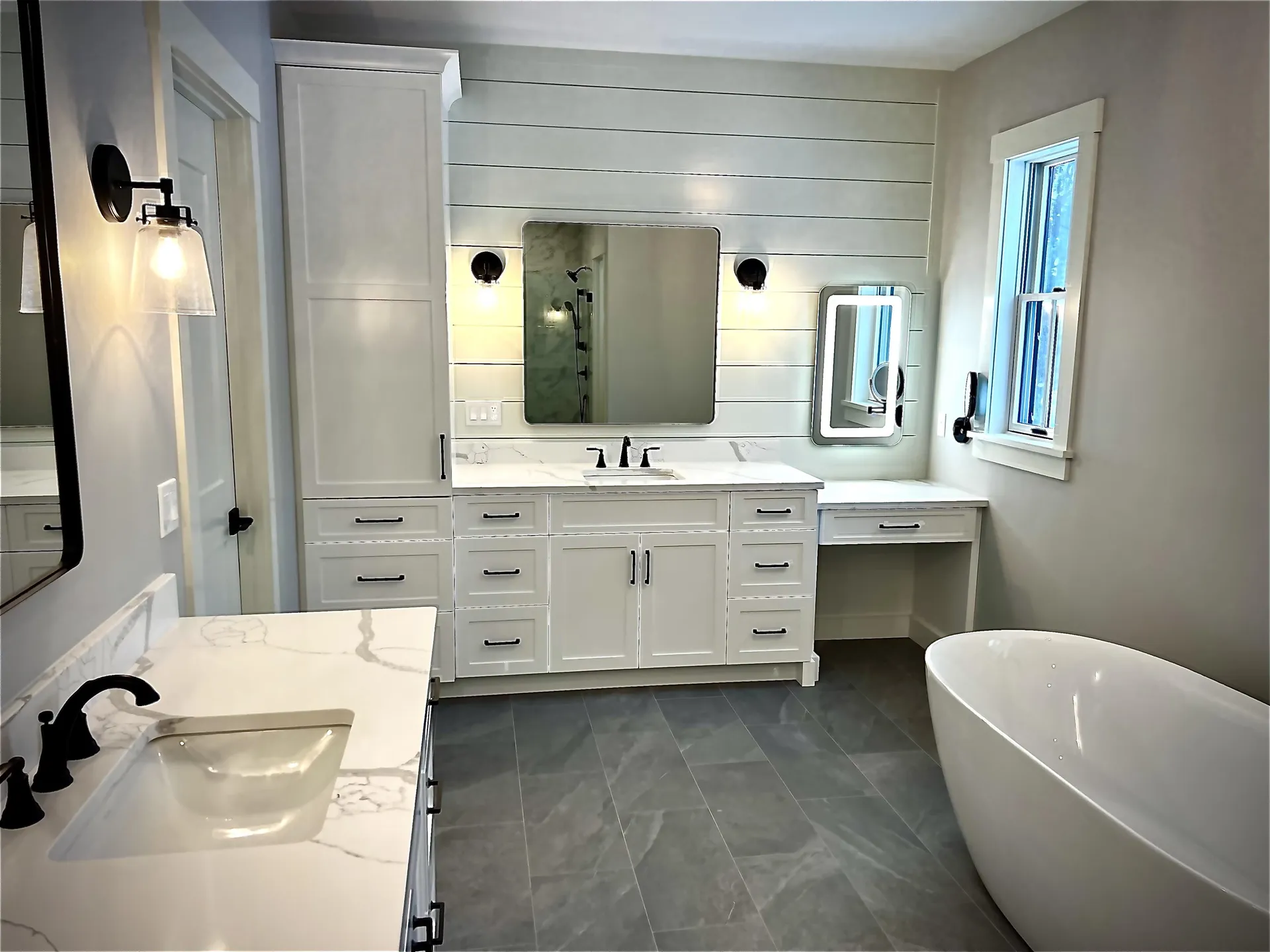 22 Hilliard Road Kensington NH 03833-5516