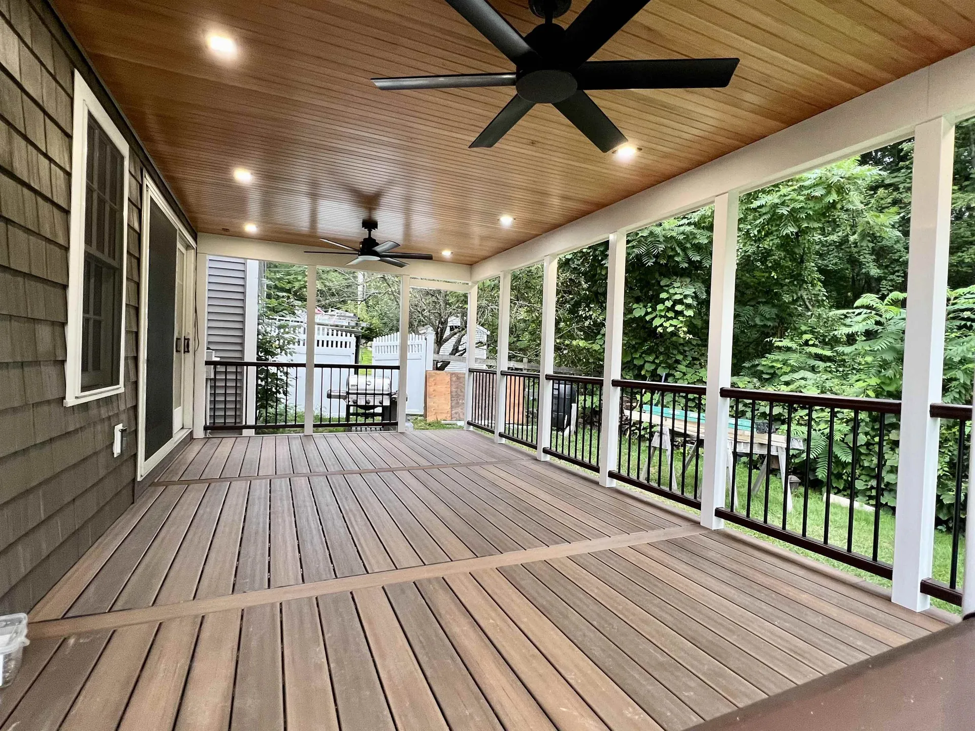 22 Hilliard Road Kensington NH 03833-5516