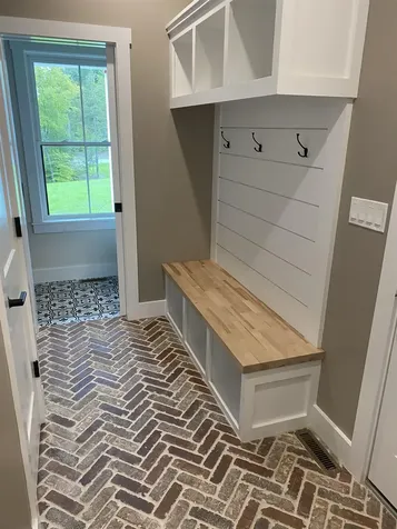 22 Hilliard Road Kensington NH 03833-5516